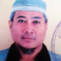 Pengontrak Rumah Hendrawan Pria Berjenggot & Berbadan Kekar