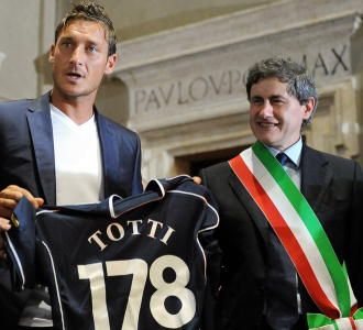 Totti, Roma Selamanya
