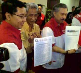 Tim Mega-Prabowo Datangi MK