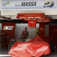 Bernie & Lauda Dukung Alonso Bela Ferrari