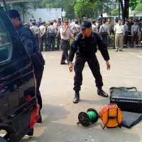 Polisi Cek SMS Berantai Ancaman Bom Senayan City 