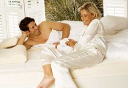 Pillow Talk, Ngobrol Asik Sebelum Bobo