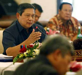SBY Videoconference dengan Gubernur