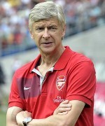 Wenger Tak Buru-buru Belanja