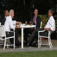 Obama Undang Minum Bir di Gedung Putih