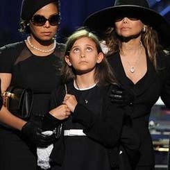 Ibu Michael Jackson Dapatkan Hak Wali Anak