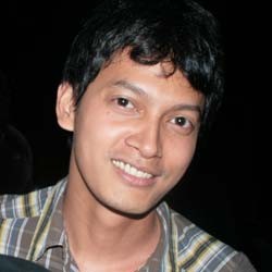 Fedi Nuril Belum Pede Jadi Vokalis