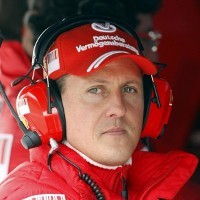 Hamilton-Button Nantikan Schumi