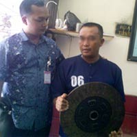 Berdalih Gaji Cekak, Satpam Perusahaan Gasak Kampas Kompling