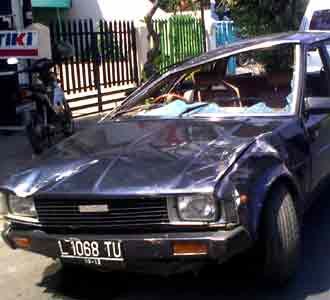 Toyota Corolla Terbalik
