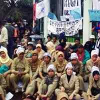 Gaji PNS, TNI & Polri Naik 5% di 2010