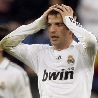 Van der Vaart Positif Tinggalkan Madrid