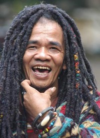 Kematian Mbah Surip Kejutkan Dunia Facebook