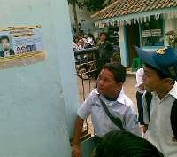 Poster Noordin M Top Masuk Sekolah