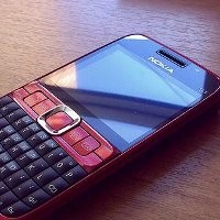 Nokia Tak Mau Buru-buru Geser E63 dan E71