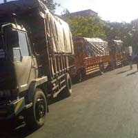 Angkut Pakaian Bekas, 4 Truk Diamankan