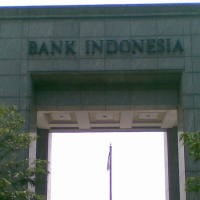 Suku Bunga Kredit Belum Ikuti Penurunan BI Rate