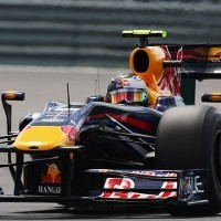 Bukan Pertarungan Dua Kuda Pacu