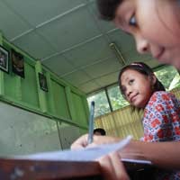 SMP 86 Jakarta Nyaris Roboh