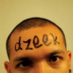 dzeek Kembali Lewat Self-titled
