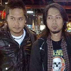 Band Alinz Minta Edwin Cokelat Ditangkap 