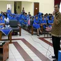 Istri Prajurit Brigif-1 Marinir Ikut Seminar HIV/AIDS 