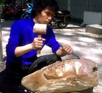 Kenang Mbah Surip dengan Patung