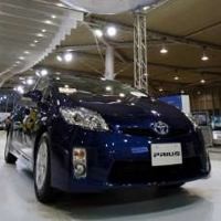Prius Kembali Yang Pertama di Jepang