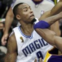 Skorsing 10 Game untuk Rashard Lewis