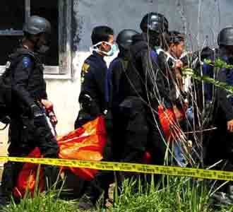 Jenazah Teroris Dievakuasi