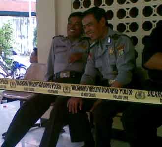 Kamar Jenazah RS Polri Digaris Polisi