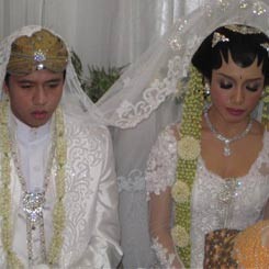 Ariel Nidji & Dea Ananda Resmi Menikah