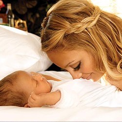 Nicole Richie Buka Butik Baju Hamil