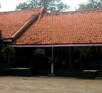 Gedung SMP 110 Pesanggrahan Memprihatinkan