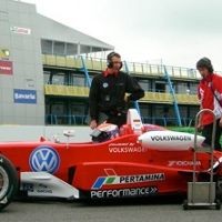 Zahir Terhambat Insiden Kecelakaan