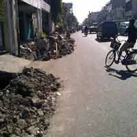 Pembangunan Saluran Perparah Kemacetan Jalan Kapasan