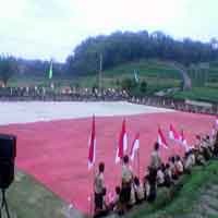 Bendera Raksasa dari Bambu Pecahkan Rekor MURI