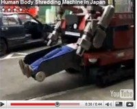 Robot Selamatkan Manusia dengan Memakannya