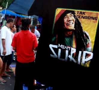 Festival Jalanan atau Pasar Tiban?