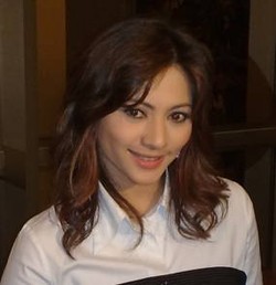 Cut Keke Bangga Sahur Dibangunkan Anak