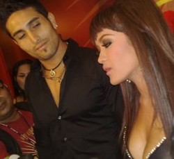 Julia Perez: Gaston Seksi dan Hot!