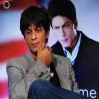 Karena Nama, Shahrukh Khan Ditahan Pihak Imigrasi AS