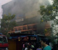 Pemadaman Api Terhambat Masalah Peralatan 