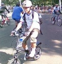 Ribuan Warga Makassar Berwisata Sejarah Gunakan Sepeda 