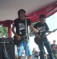 Usman Nyanyi Rock n Roll, Teten Orasi di Senayan 