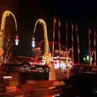 Jalan Gubernur Suryo Ditutup Saat Pengibaran Bendera 