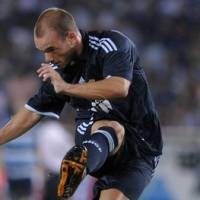 Sneijder Belum Habis