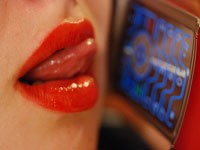 Operator Ponsel Diminta Berantas Nomor Prostitusi