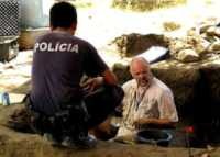 Tim Australia Temukan Kuburan Massal Korban Insiden Santa Cruz 