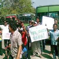 Tuntutan Dipenuhi, Sopir Bus Angkat Kaki dari Dishub 